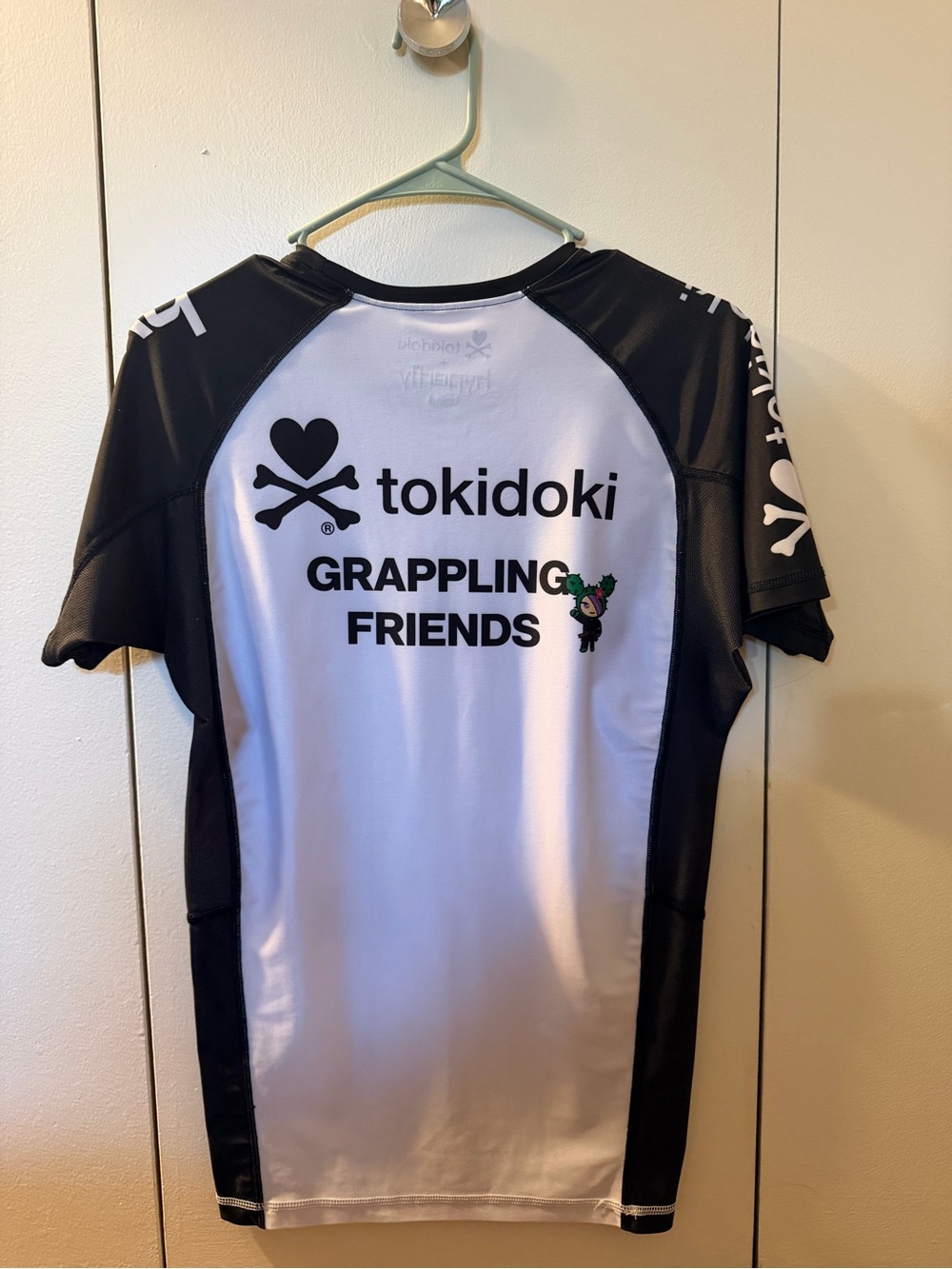 Hyperfly Rashguard Large - Picture 2 of 2